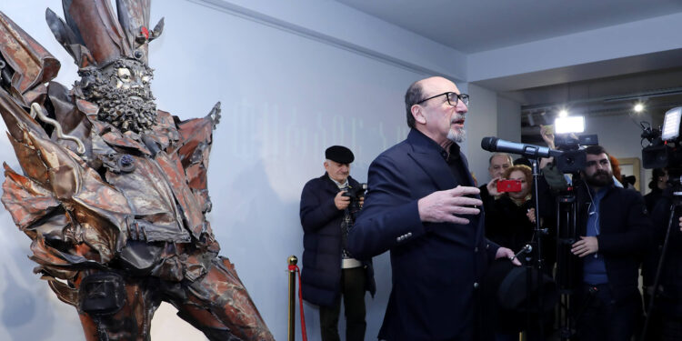 Սերգեյ Փարաջանովի արձանի բացմամբ ազդարարվեց մեծանուն արվեստագետի 100-ամյակի միջոցառումների մեկնարկը