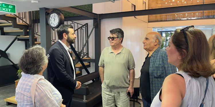 Կինոյի հիմնադրամի տնօրենը հյուրընկալեց Ջաֆար Փանահիին և Ամիր Նադերիին